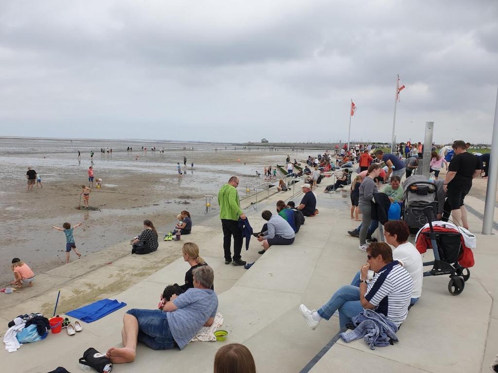 Ferienwohnung Leuchtturm Am Sandstrand Norden Esterno foto